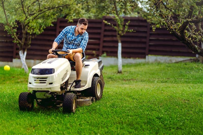 Riding lawn mower Outdoor power equipment